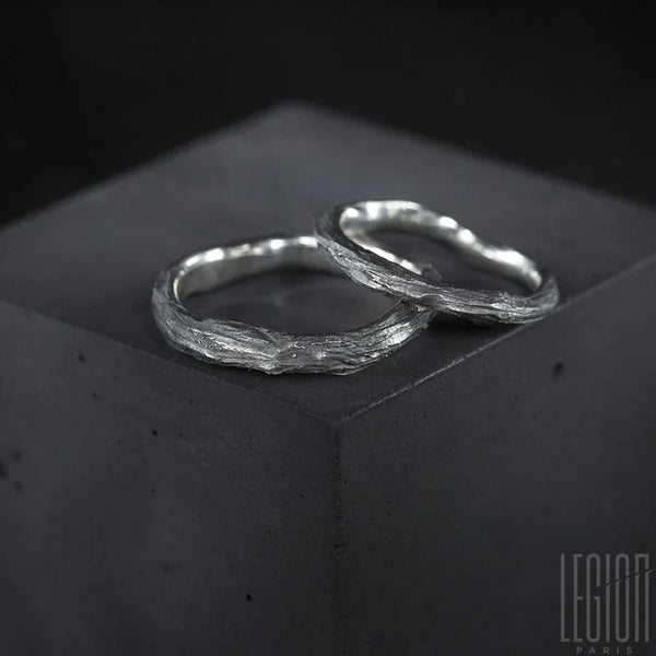 Make the choice of a custom-made wedding ring with LEGION Paris