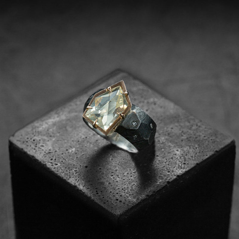unique ring, in black silver and red gold, citrine and white diamonds. Ultra contemporary design