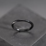 Wedding rings in textured black gold 750/1000