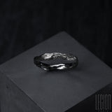 Legion Paris textured wedding ring for men in black gold 750