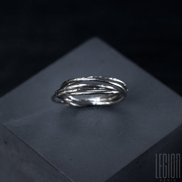 Legion Paris ring in white gold 750 made of 5 intertwined hammered rings